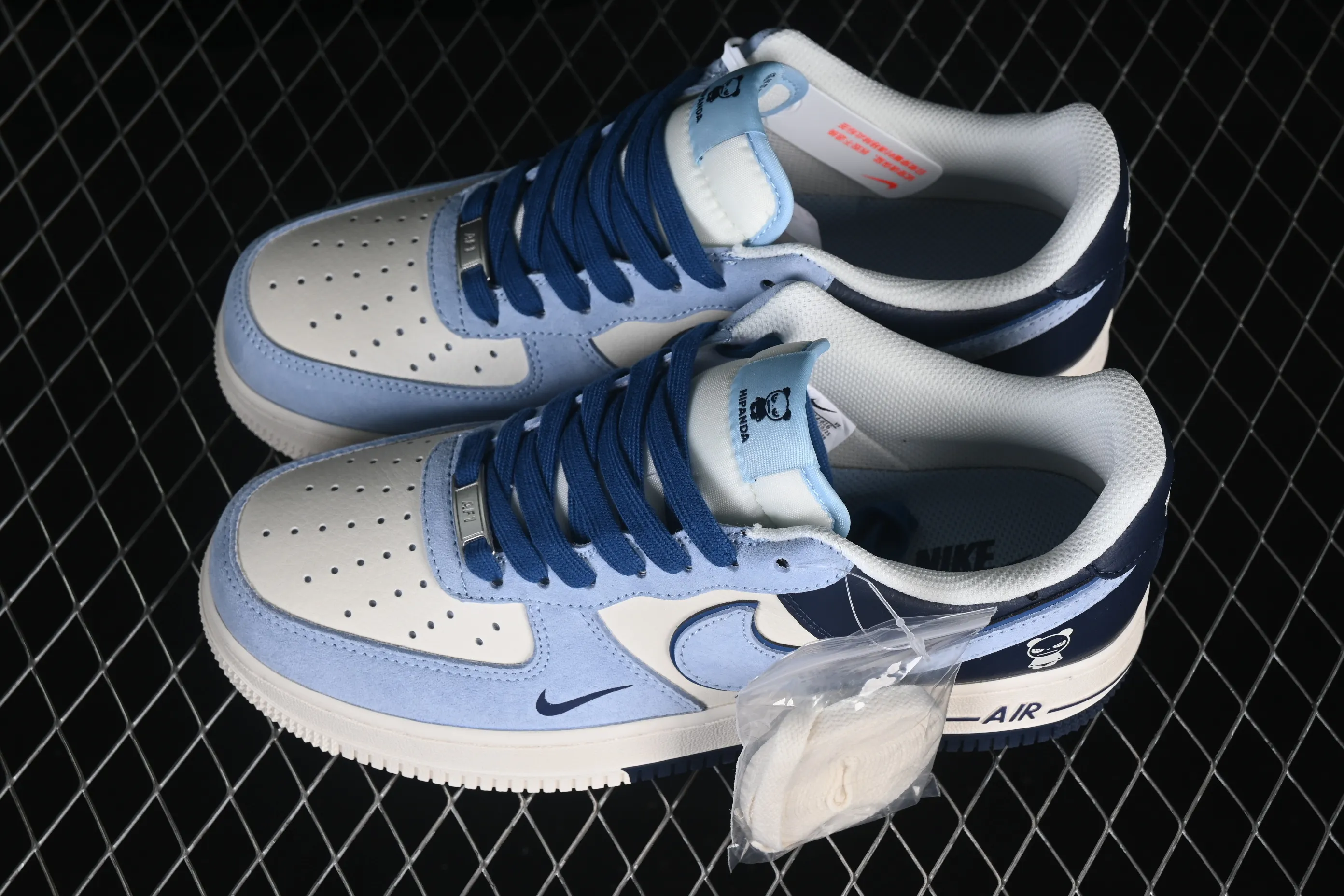 All categories Nk Air Force 1 Air Force series Nk Air Force 1 Low Air Force low top Nike Air Force 1'07 Low Violent Bear joint North Carolina blue double hook Air Force 1 low top casual sneakers XD9314-616
